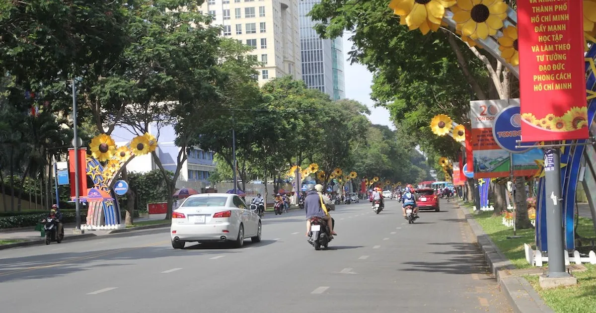 Sài Gòn những ngày tết không còn cảnh đông đúc, tấp nập