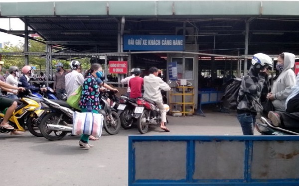 Gửi xe máy ở sân bay Tân Sơn Nhất 