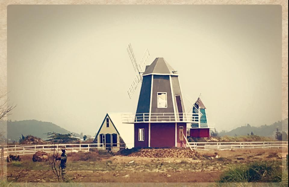 Phim trường Thuận Phước Field