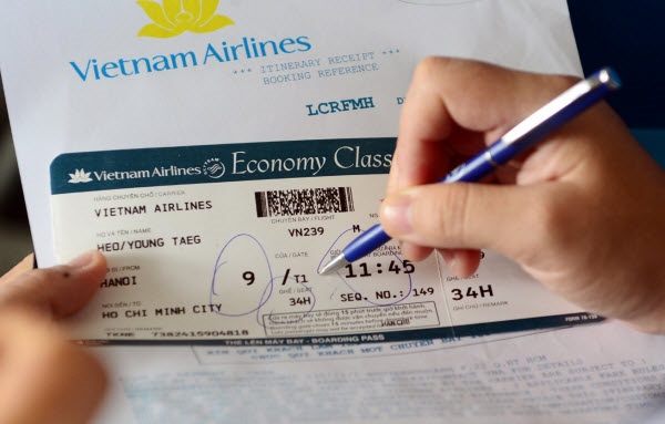 Đổi tên vé máy bay Vietnam Airlines