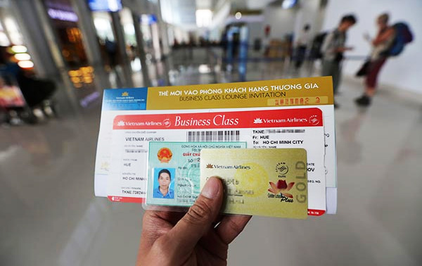 Giá vé máy bay Vietnam Airlines tphcm đi Hà Nội