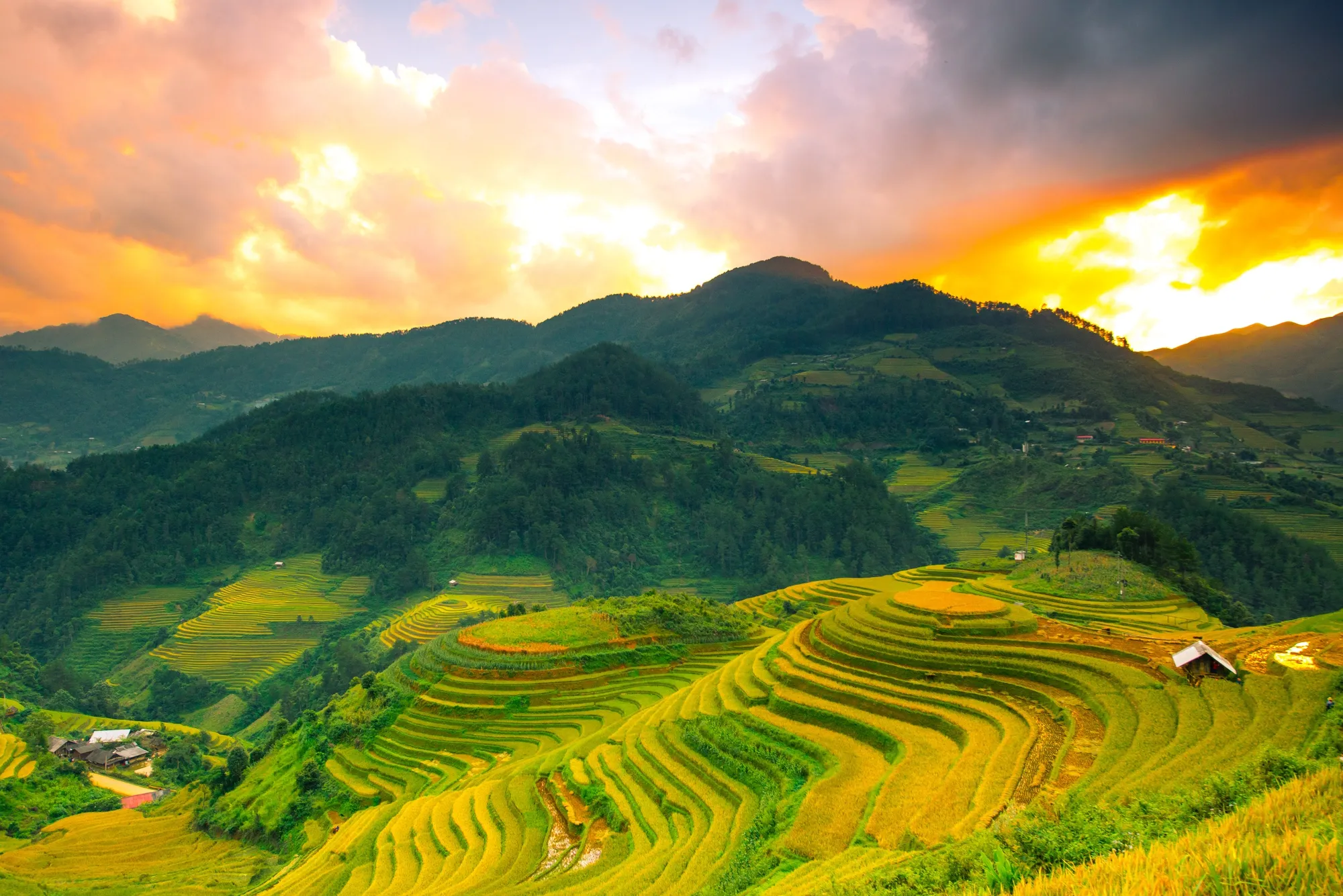 Vé máy bay đi Điện Biên khám phá núi rừng Tây Bắc