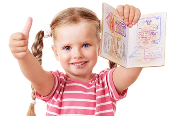 Làm hộ chiếu cho trẻ em